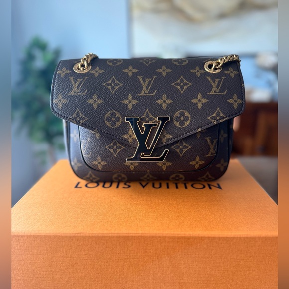 Louis Vuitton Passy Shoulder Bag Brown Canvas Coated Monogram - Picture 3 of 11